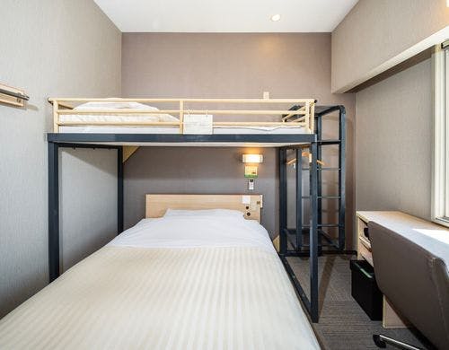 ホテルでは珍しい二段ベッドのお部屋です