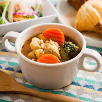 홋카이도 특산 스프 카레도 준비되어 있습니다.