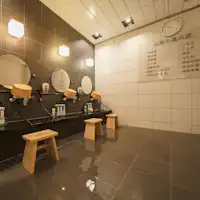 Terdapat tiga area pencucian.