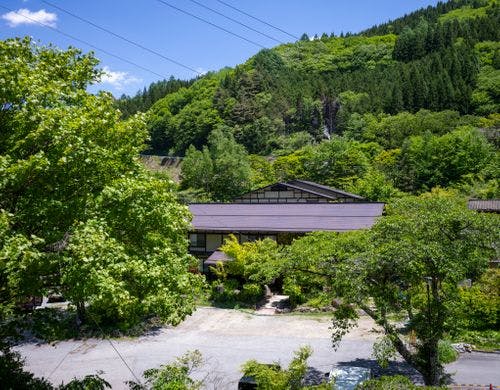 【大自然の中の焼乃湯】
