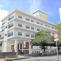 1 menit berjalan kaki dari stasiun metro 'Ōkurayama'.