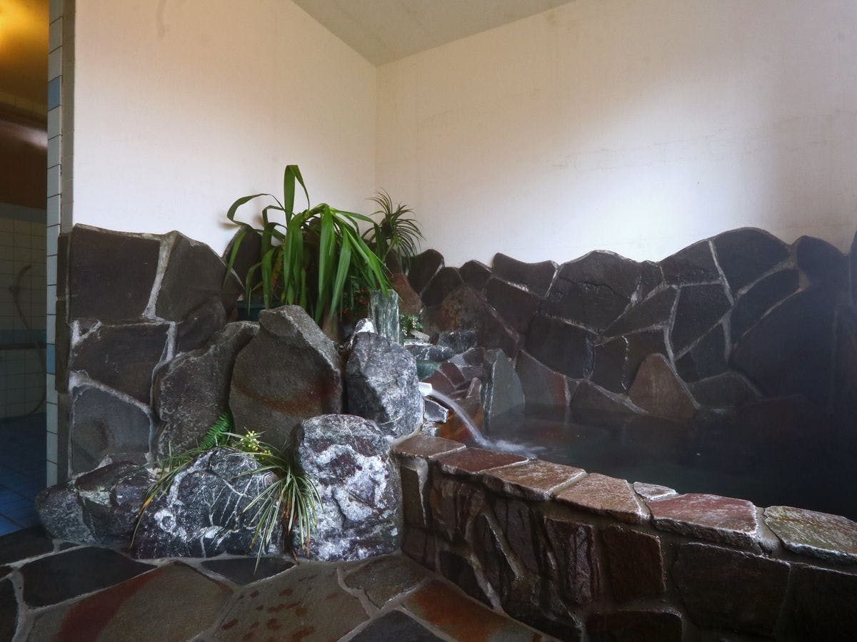 【ห้องอาบน้ำชาย】อ่างอาบน้ำหินขนาดเล็ก