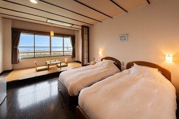 12 เสื่อทาทามิ ปลอดบุหรี่ พร้อม Wi-Fi.