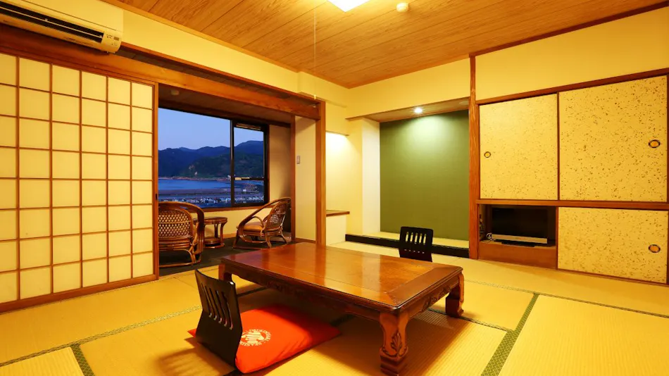 Oku-Kinosaki Seaside Hotel