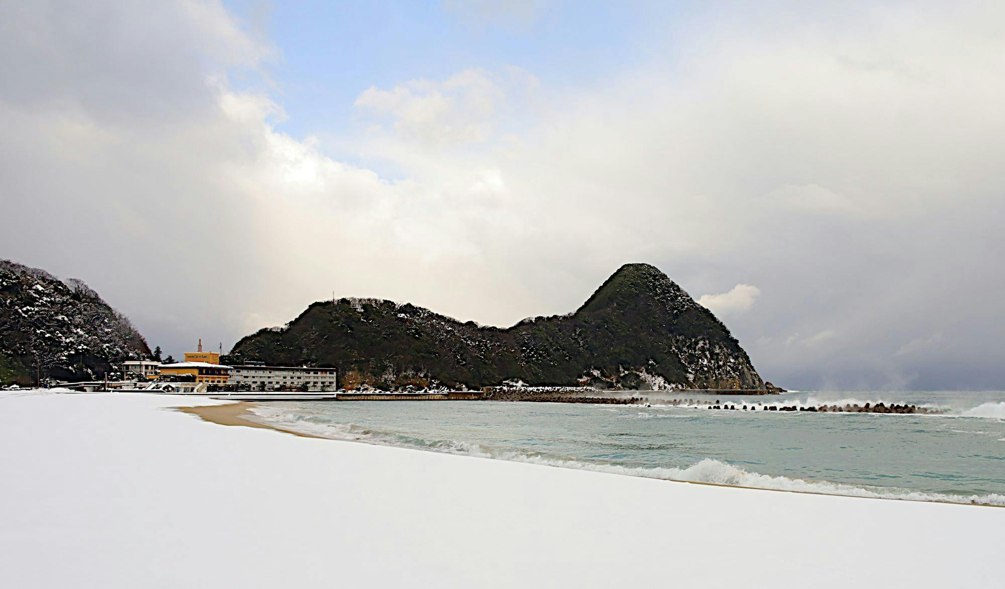 Oku-Kinosaki Seaside Hotel