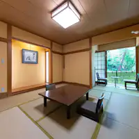 <ตัวอย่างห้องพักในอาคารหลัก> ห้องสไตล์ญี่ปุ่นขนาด 8 เสื่อ "อาจิไซ"