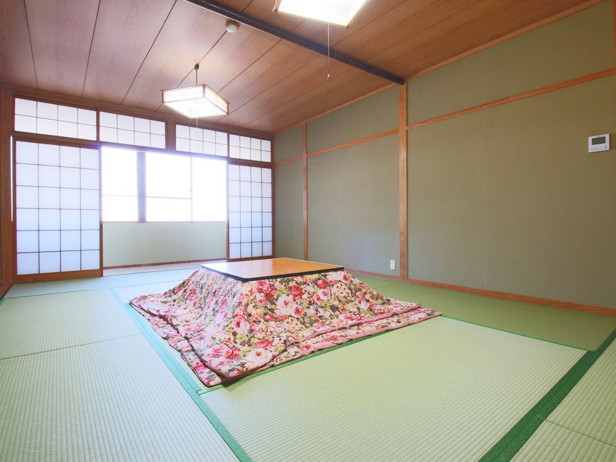 ห้องพักสไตล์ญี่ปุ่น 12 เสื่อทาทามิ
