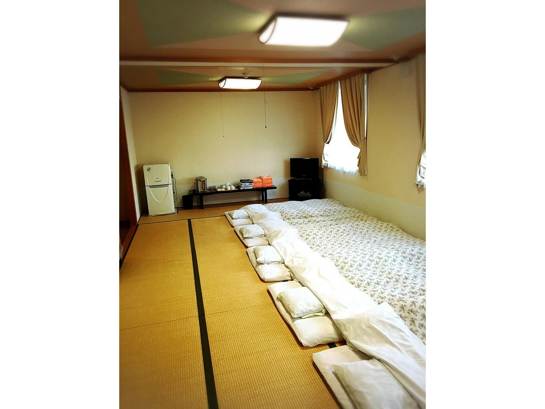 Flower Hotel