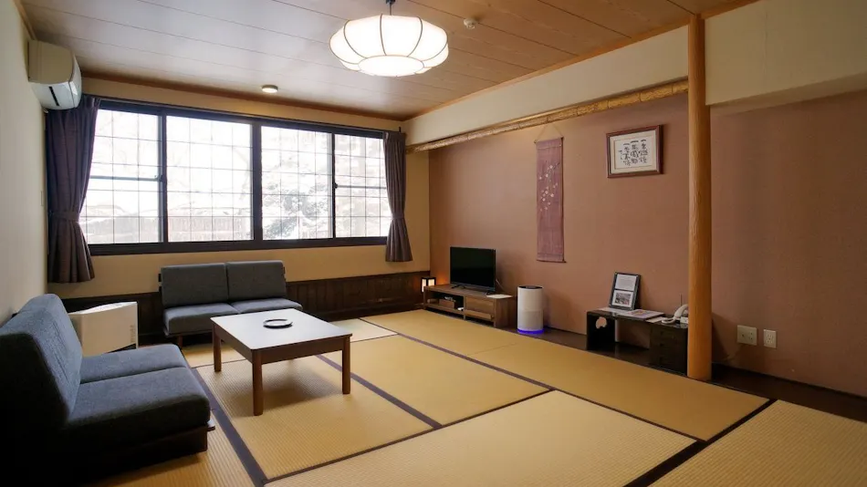 Takayu Onsen Adachiya