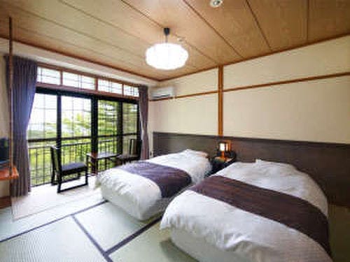 和室ベット付き部屋一例