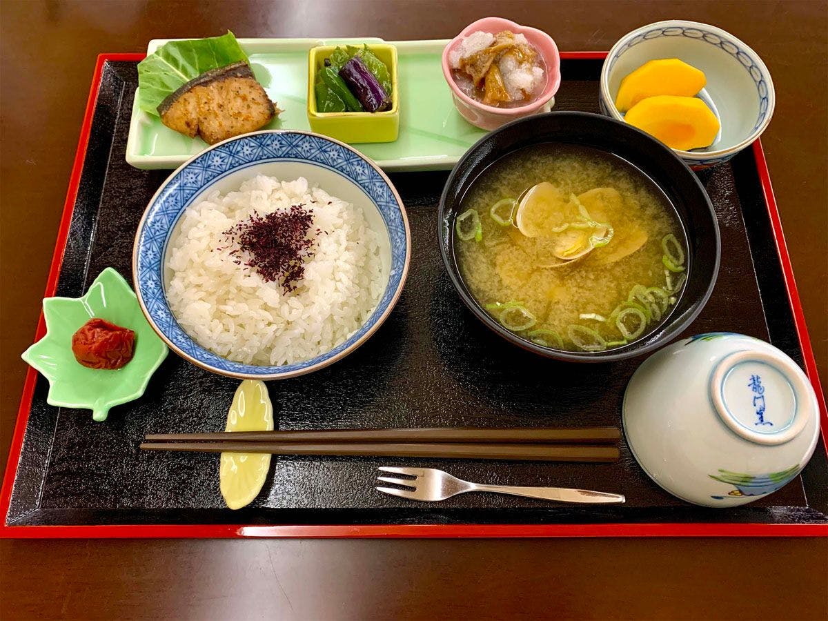 早餐 菜单会随季节变化