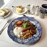 อาหารเช้าแบบอังกฤษ - ตัวอย่างหนึ่ง