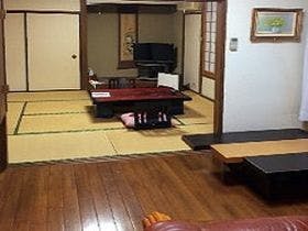 由布の御宿　山もみじ