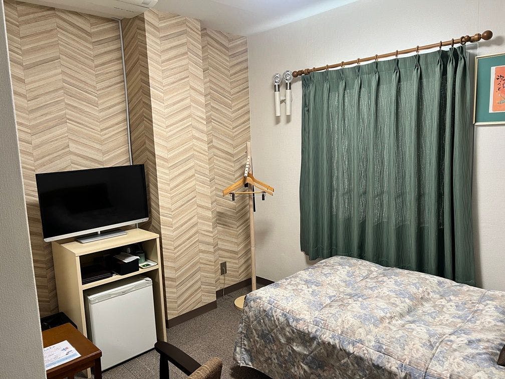 ห้องเดี่ยวปลอดบุหรี่ C (ปรับปรุงใหม่ปี 2024)