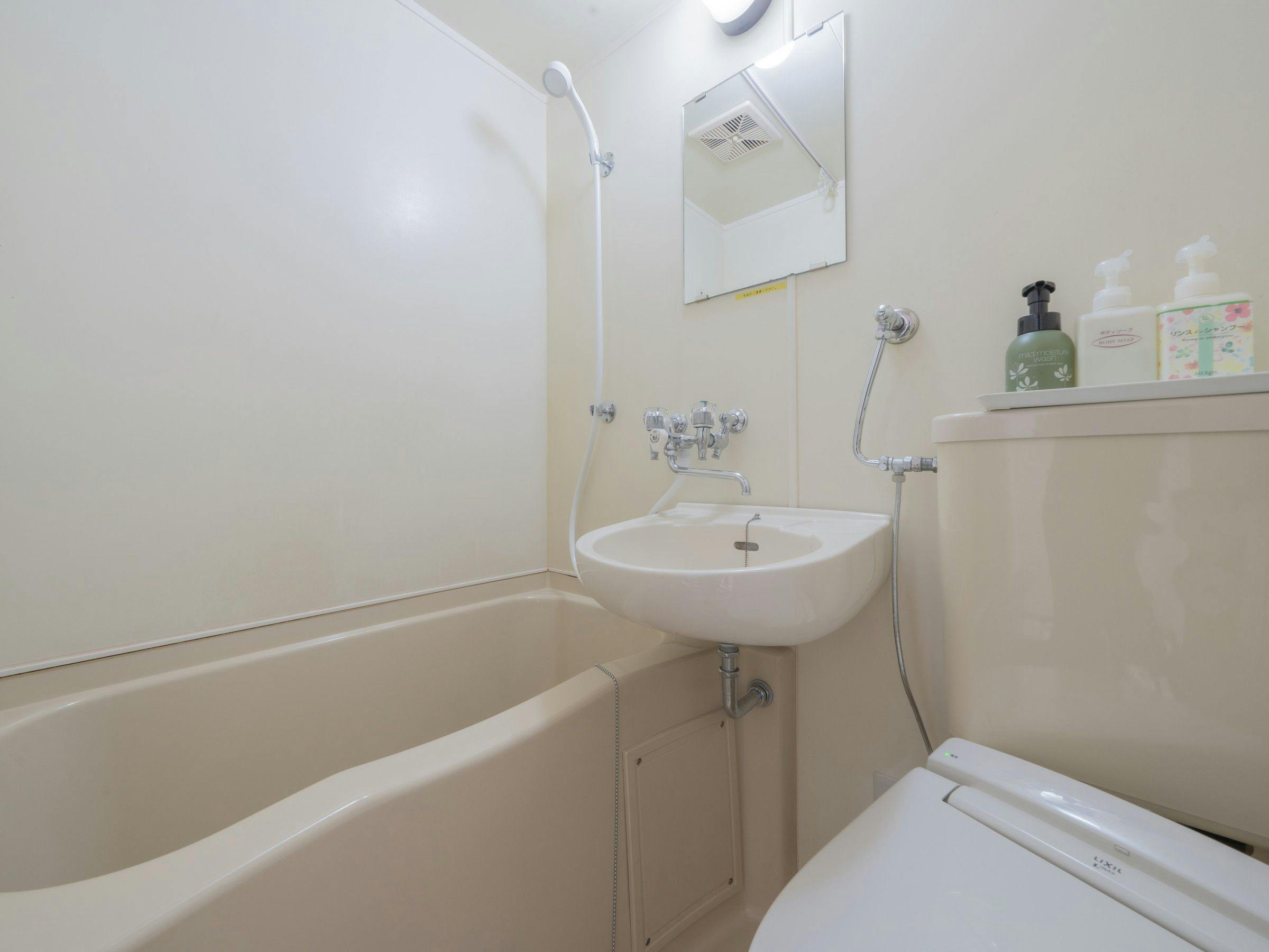 浴室（組合式浴缸）