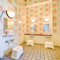 ห้องอาบน้ำรวม (พื้นที่ล้างตัว)