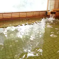 ห้องอาบน้ำรวมเป็นน้ำพุร้อนธรรมชาติ