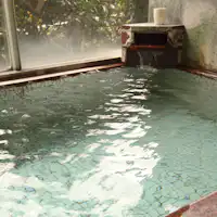 อ่างอาบน้ำในร่ม