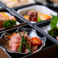 【อาหารเย็น】ตัวอย่างอาหารญี่ปุ่นและตะวันตกตามฤดูกาล