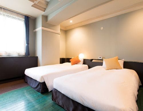 デラックスツイン【バストイレ付WIFI無料】