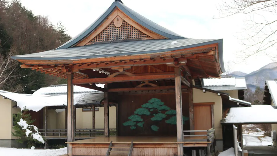 Shinshu Tatsuno Town Green Village Yokokawa Kayabuki no Yakata