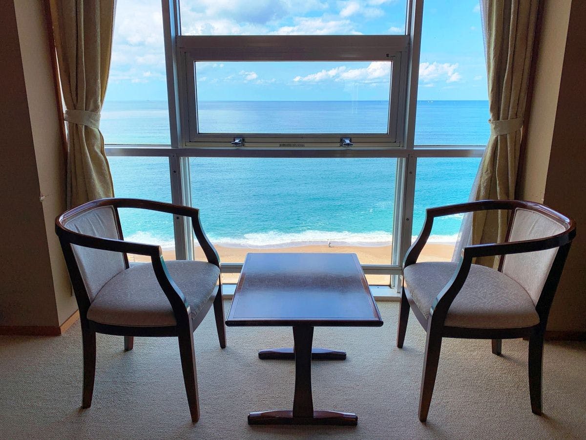 대부분의 객실이 오션 프론트입니다.
