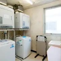 投幣式自助洗衣店