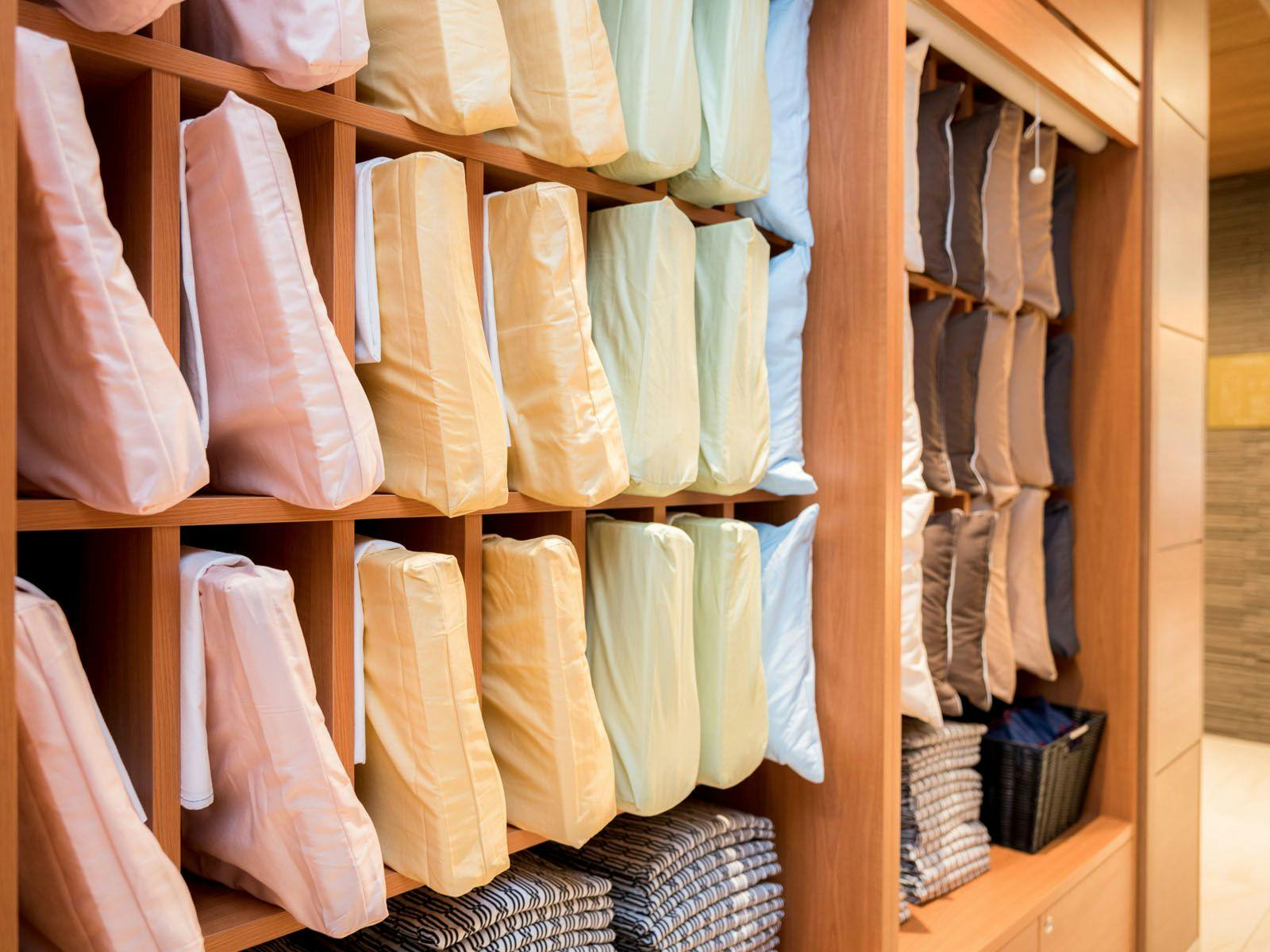 หมอนให้เลือก 8 แบบ