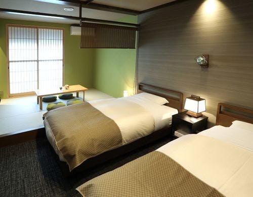 スタンダード和洋室（臙脂の間）