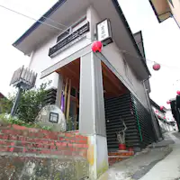 ทัศนียภาพภายนอกตอนกลางวัน