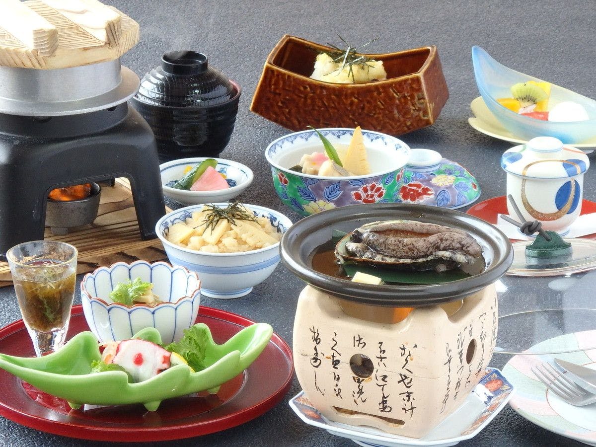 "เซ็ตอาหารทดลอง อาวาบิย่างเต้น"