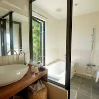 ห้องน้ำวิลล่าริมทะเล