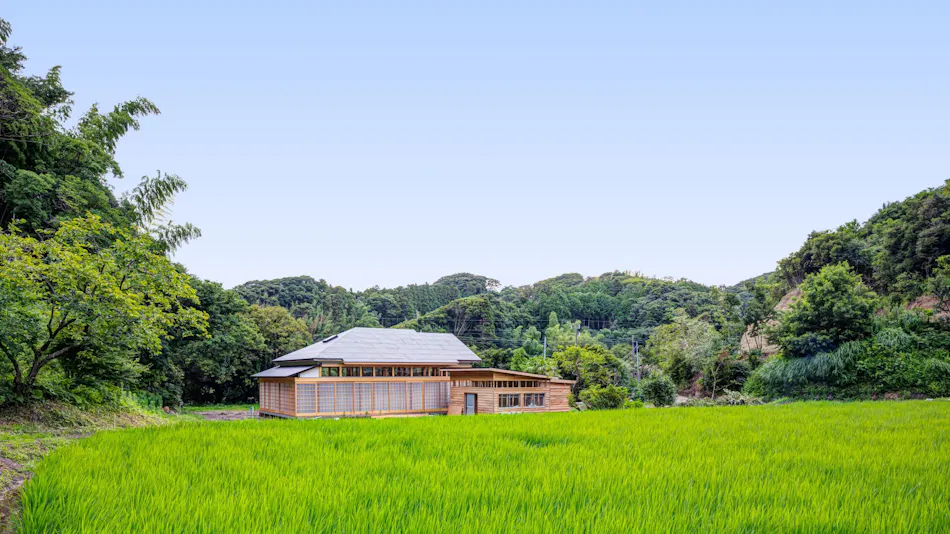 Sasayakana Yado Futtsu