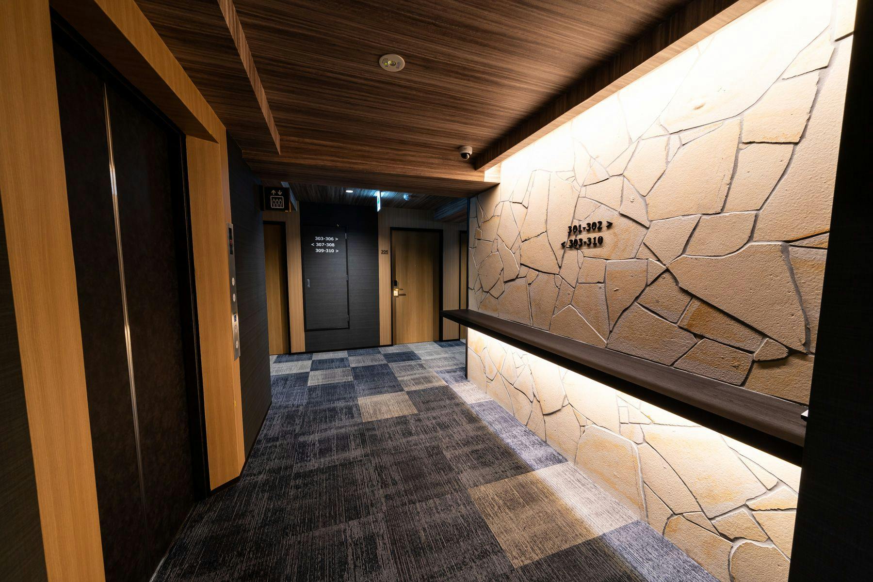 ล็อบบี้ชั้นห้องพัก