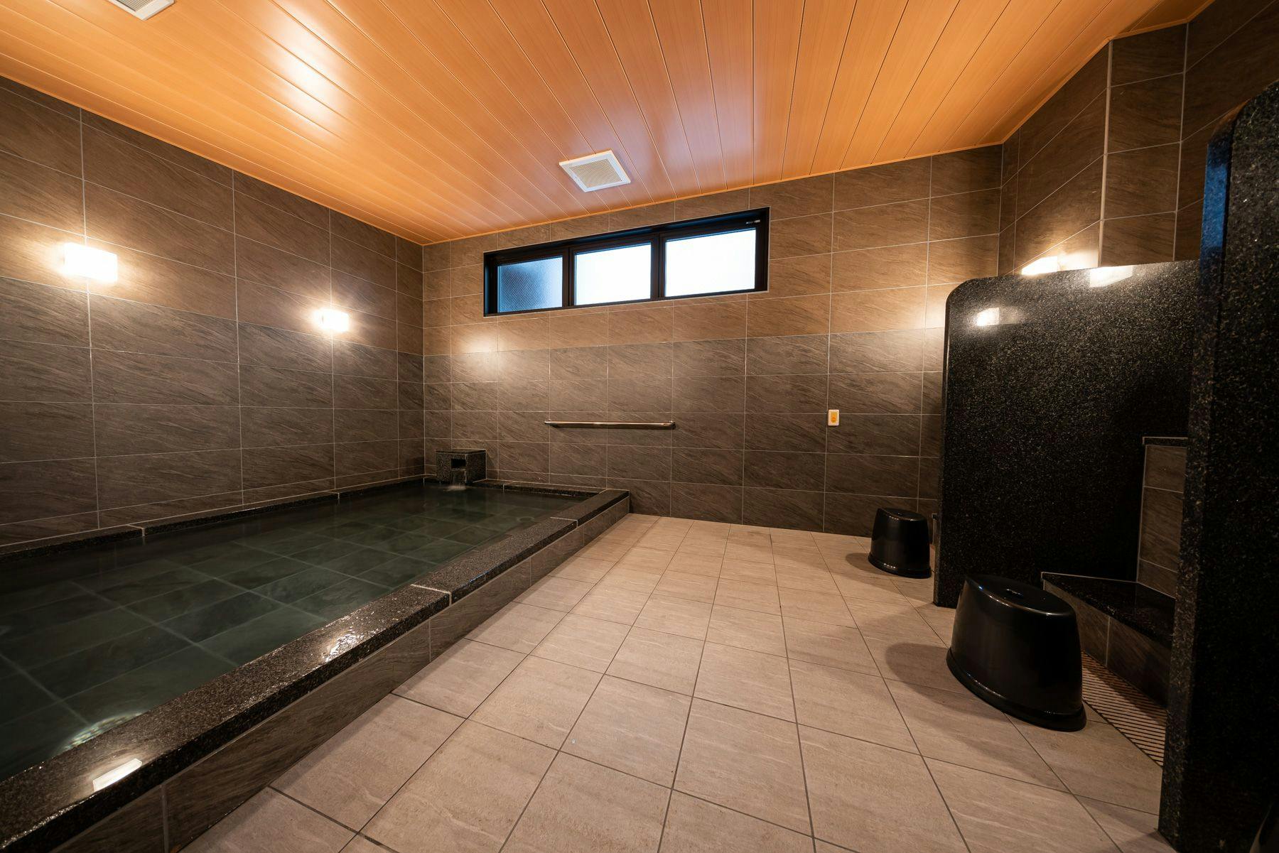 ห้องอาบน้ำรวมสำหรับผู้ชาย