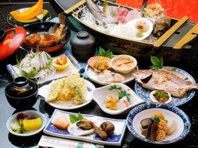 伊勢志摩　国府白浜海岸　活魚民宿　豊