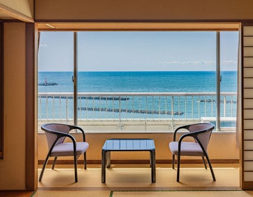 駿河湾フロント和室（36.6平米）