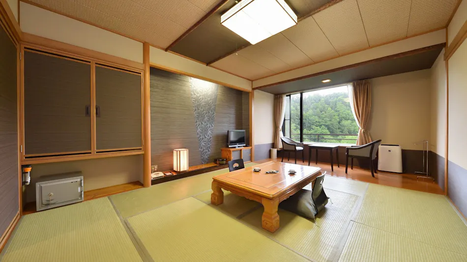 Aoi no Bi Yuyu (Formerly Yumoto Shirogane Onsen Hotel)