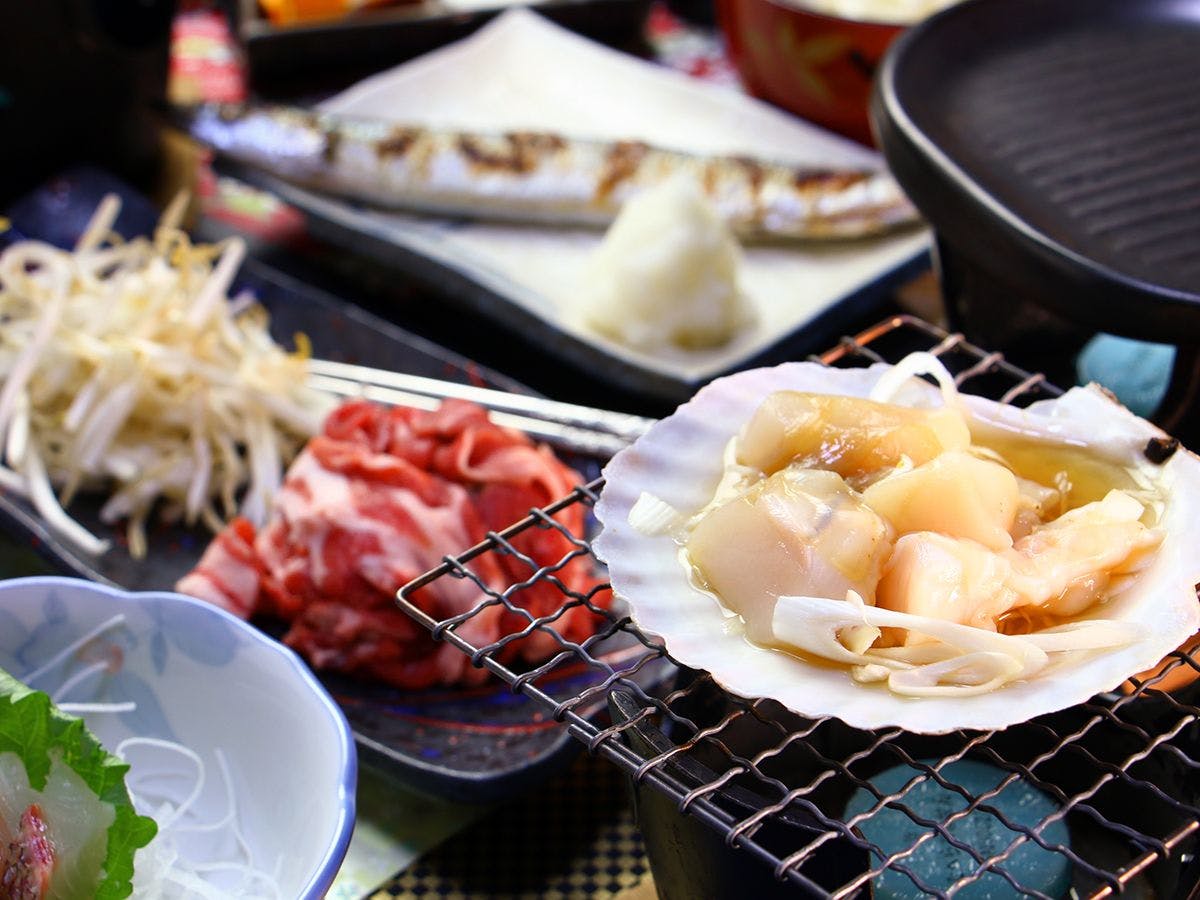 산리쿠에서 온 신선한 해산물도 인기♪