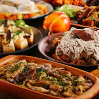 Festival Sajian Musim Luruh – Imej Bufet Makan Malam