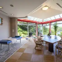 สิ่งอำนวยความสะดวกนวดข้างทางเข้าบ่อน้ำร้อนชั้น 3 อาคารเทอิ