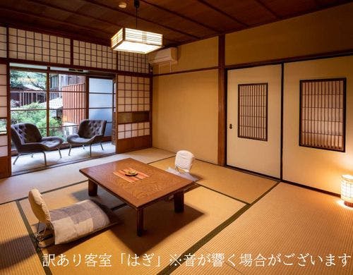 客室「はぎ」※音が響く場合がございます