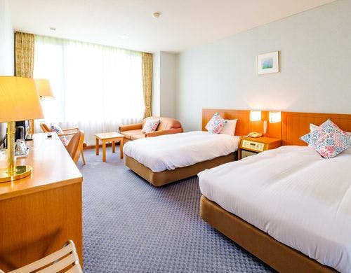 【洋室ツイン／トリプル】３０平米