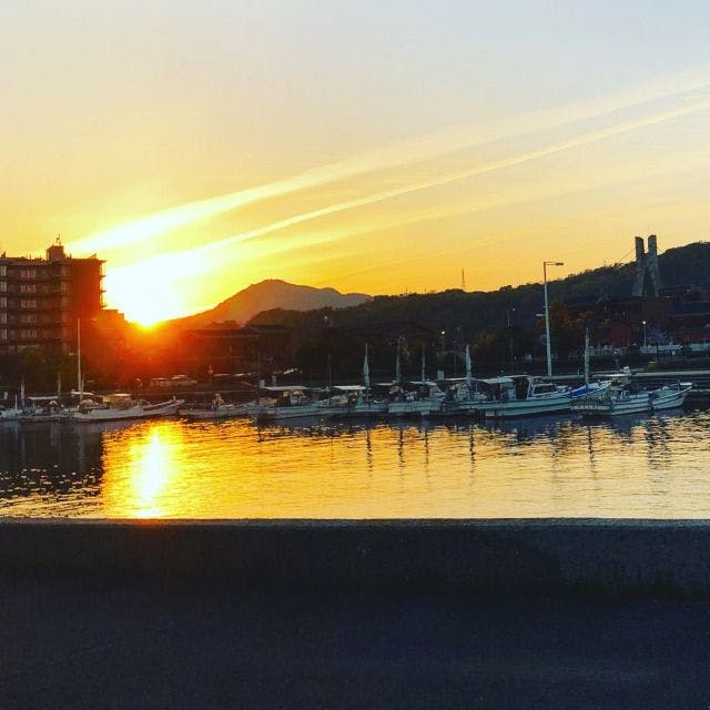 อาวาจิฟูจิ (เซ็นซัน) จากชายฝั่ง