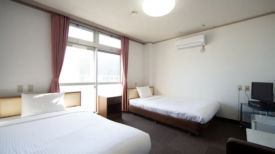 HOTEL Tsuru Kawauchi
