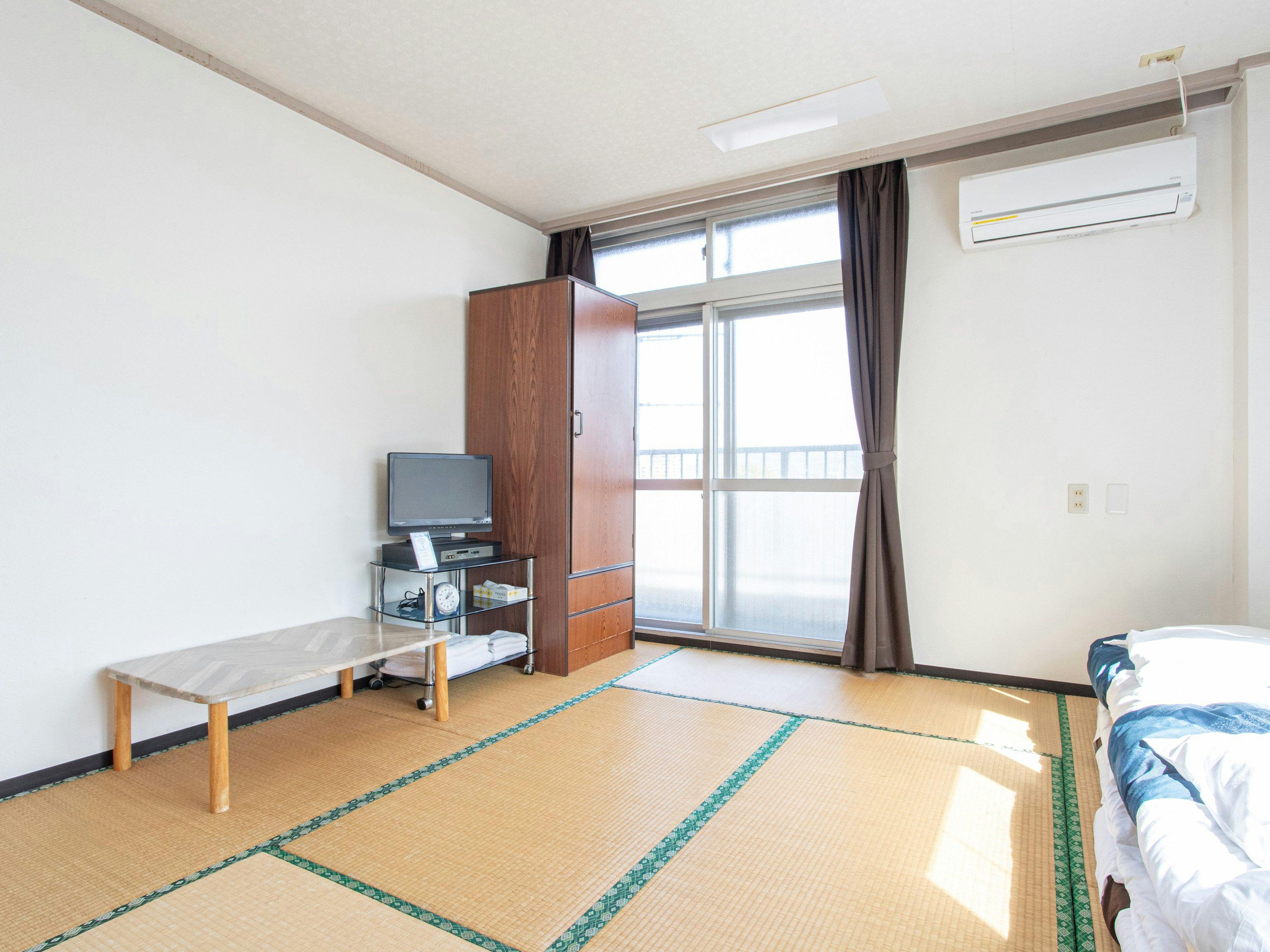 HOTEL Tsuru Kawauchi
