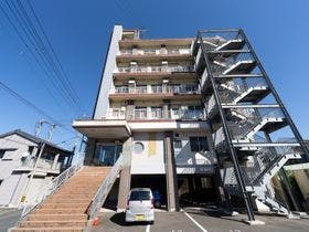 ＨＯＴＥＬ　鶴　川内