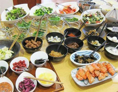 朝食バイキング