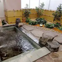 ห้องอาบน้ำชาย (กลางแจ้ง)