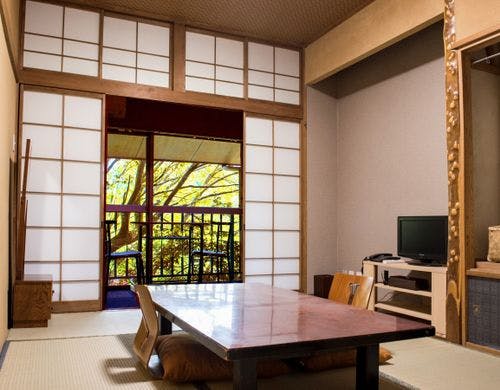 昔ながらの寛ぎ和室6畳